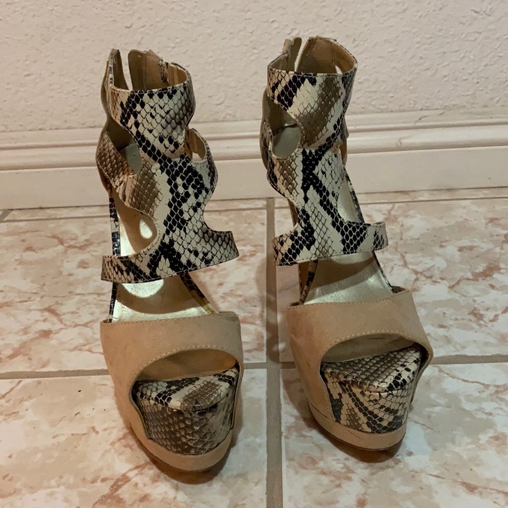 Bebe heels